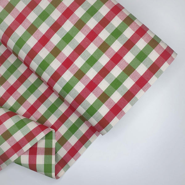 Tissu coton - CARRÉ ROUGE VIF/VERT PRAIRIE - coupe minimum ou multiples de 25 x 180 cm