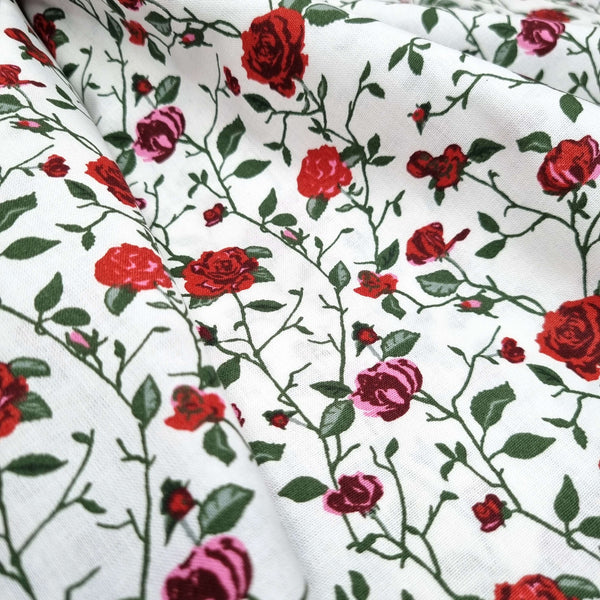 Satin de coton ROSES ROUGES - H 150 cm